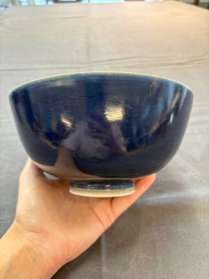 A pair of Chinese blue-glazed 'Hatcher Cargo' shipwreck bowls with incised dragons, Transitional period — 照片 4