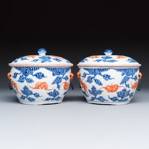 A pair of Chinese blue, white and iron-red 'Hong Fu Qi Tian 洪福齊天' warming bowls and covers — photo 4