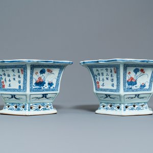 A pair of Chinese blue, white and underglaze red jardinières, 18/19th C. — 照片 2