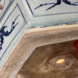 A pair of Chinese blue, white and underglaze red jardinières, 18/19th C. — 照片 10