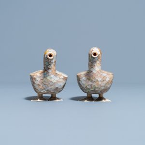 A pair of Chinese bone and mother-of-pearl models of ducks, 19th C. — 照片 6