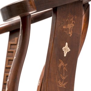 A pair of Chinese bone-inlaid hongmu chairs with dragons and phoenixes design, 20th C. — photo 11