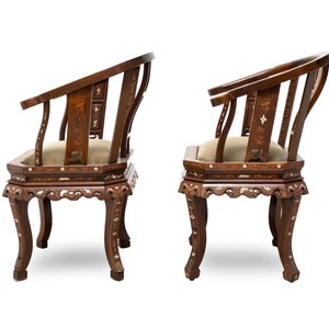A pair of Chinese bone-inlaid hongmu chairs with dragons and phoenixes design, 20th C. — photo 4