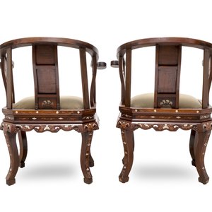 A pair of Chinese bone-inlaid hongmu chairs with dragons and phoenixes design, 20th C. — photo 5
