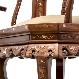 A pair of Chinese bone-inlaid hongmu chairs with dragons and phoenixes design, 20th C. — photo 9