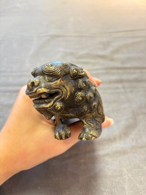 A pair of Chinese bronze Buddhist lions, 19/20th C. — foto 2