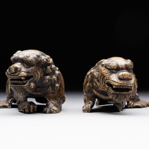 A pair of Chinese bronze Buddhist lions, 19/20th C. — foto 3