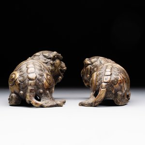 A pair of Chinese bronze Buddhist lions, 19/20th C. — foto 5