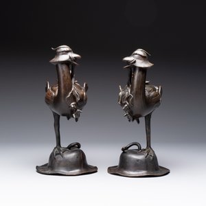 A pair of Chinese bronze duck-form censers, 17/18th C. — photo 2