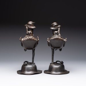 A pair of Chinese bronze duck-form censers, 17/18th C. — photo 4