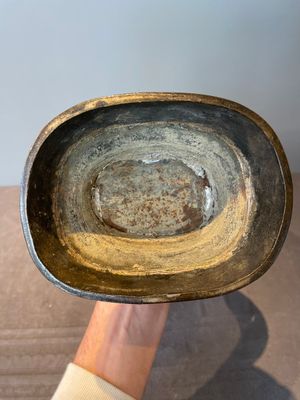 A pair of Chinese bronze 'hu' vases with Taotie design, Song/Yuan — 照片 17