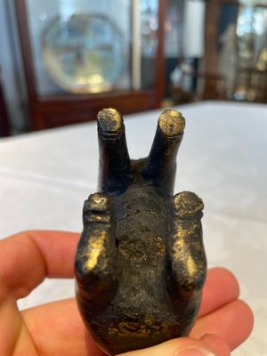 A pair of Chinese bronze mythical creatures and two ewers, Ming — photo 19