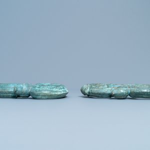 A pair of Chinese bronze ornaments, Han or later — 照片 3