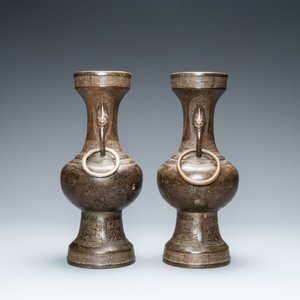 A pair of Chinese bronze vases, Yuan — photo 2