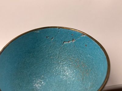 A pair of Chinese Canton enamel bowls and a pair of 'double-happiness' cups, Ruyi 如意 mark, Qianlong — photo 6