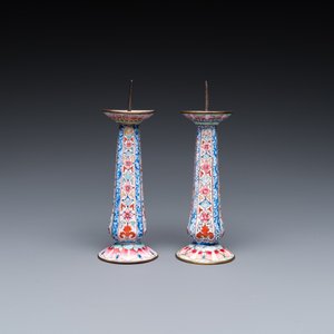 A pair of Chinese Canton enamel candlesticks, Yongzheng/Qianlong — photo 5