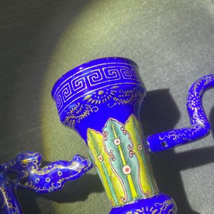 A pair of Chinese Canton enamel ewers for the Vietnamese market, 1st half 19th C. — photo 11