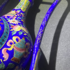 A pair of Chinese Canton enamel ewers for the Vietnamese market, 1st half 19th C. — photo 15