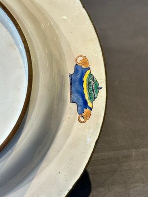 A pair of Chinese Canton enamel 'Fengyiting 鳳儀亭' plates, Yongzheng — foto 12