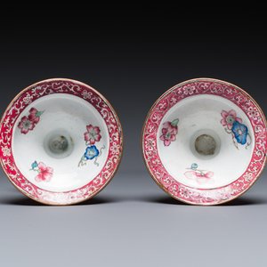 A pair of Chinese Canton enamel 'lotus' candlesticks, Yongzheng — 照片 7