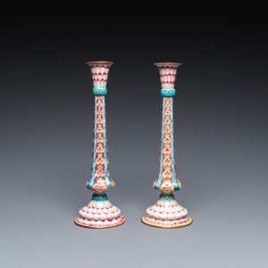 A pair of Chinese Canton enamel 'lotus' candlesticks, Yongzheng — photo 2