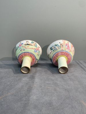 A pair of Chinese Canton enamel marriage bowls on stems, Yongzheng — photo 6