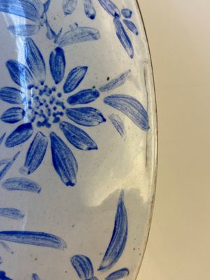 A pair of Chinese Canton enamel 'Master of the Rocks' plates, Yongzheng/Qianlong — 照片 15