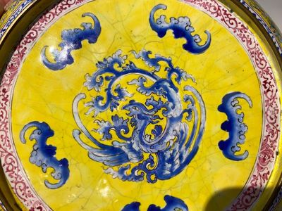 A pair of Chinese Canton enamel plates with exceptionally fine floral design, Yongzheng — photo 4