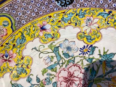 A pair of Chinese Canton enamel plates with exceptionally fine floral design, Yongzheng — photo 9