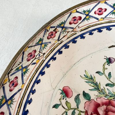 A pair of Chinese Canton enamel plates with floral design — photo 9