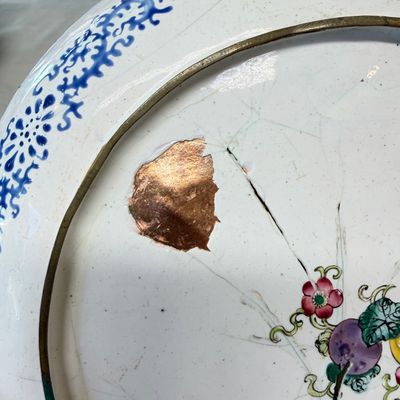 A pair of Chinese Canton enamel plates with floral design — photo 10