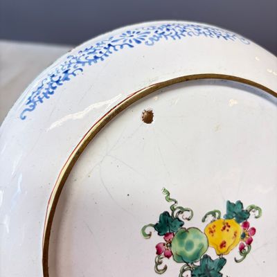 A pair of Chinese Canton enamel plates with floral design — photo 20