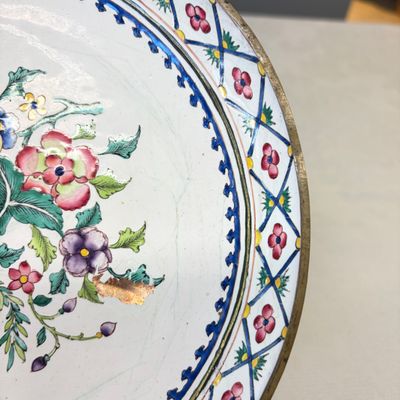 A pair of Chinese Canton enamel plates with floral design — photo 4