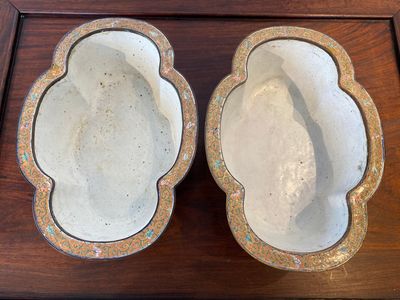 A pair of Chinese Canton enamel quatrefoil jardinières, Qianlong mark, 19th C. — 照片 5