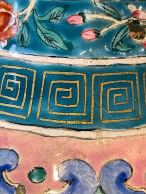 A pair of Chinese Canton enamel vases with narrative design, 19th C. — photo 22