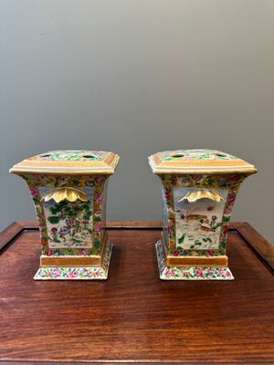 A pair of Chinese Canton famille rose bough pots and covers, 19th C. — photo 4