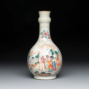 A pair of Chinese Canton famille rose 'mandarin subject' covered tureens and stands and a vase, Qianlong — photo 2