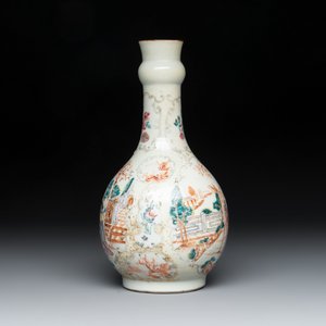 A pair of Chinese Canton famille rose 'mandarin subject' covered tureens and stands and a vase, Qianlong — photo 4