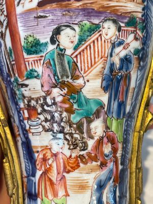 A pair of Chinese Canton famille rose 'mandarin subject' vases with gilt bronze mounts, Qianlong — foto 9