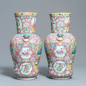 A pair of Chinese Canton famille rose pink-ground vases, 19th C. — 照片 2