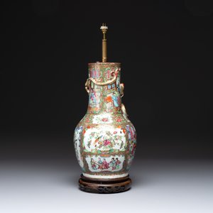 A pair of Chinese Canton famille rose plates, a vase and a shell-form dish, 19th C. — photo 6