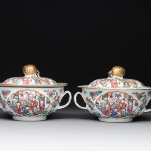 A pair of Chinese Canton famille rose two-handled bowls and covers with narrative design, Daoguang mark and of the period — photo 2