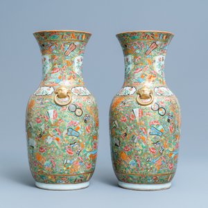 A pair of Chinese Canton famille rose vases with antiquities, 19th C. — 照片 2