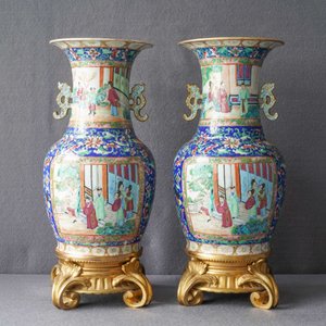A pair of Chinese Canton famille rose vases with gilt bronze mounts, 19th C. — 照片 7