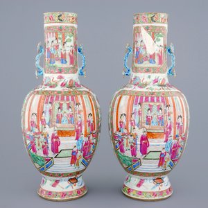 A pair of Chinese Canton famille rose vases with ruyi scepter handles, 19th C. — 照片 3