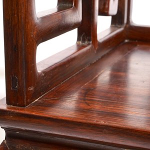 A pair of Chinese carved hardwood chairs, 19th C. — photo 8