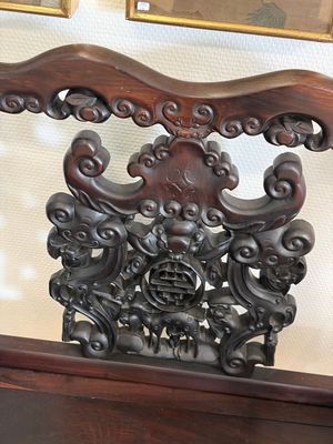 A pair of Chinese carved hongmu armchairs, 19th C. — foto 14