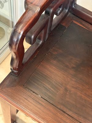 A pair of Chinese carved hongmu armchairs, 19th C. — foto 19