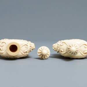 A pair of Chinese carved ivory snuff bottles, 19th C. — 照片 5