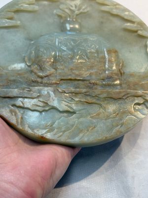 A pair of Chinese carved jade ‘elephant’ plaques on wooden stands, 19th C. — photo 29
